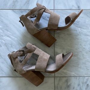 Hinge block heel sandals